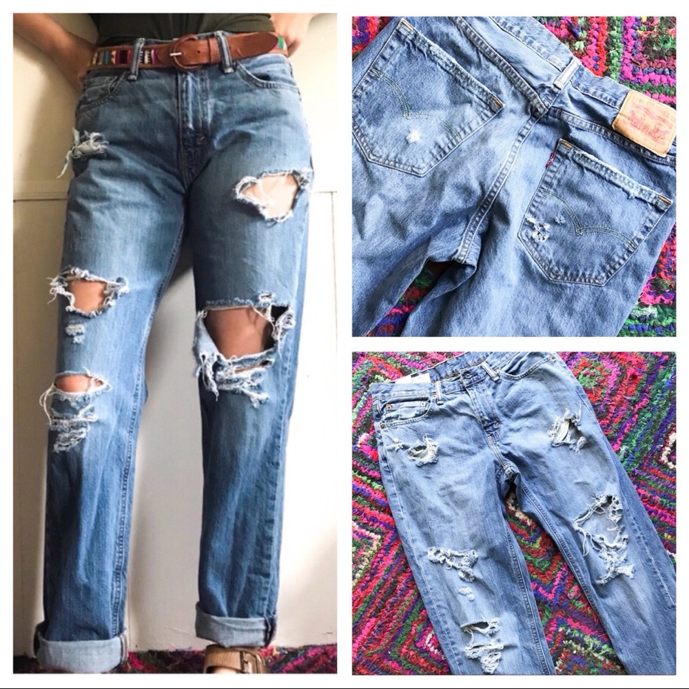 Levi’s 541 Distressed Boyfriend Jeans